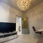 Charming House Near Center With New Air Conditioner Nice