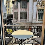 Vera Apartment