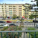 Gorgeous Oceanfront Apartment Promenade