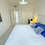 Gorgeous Oceanfront Promenade Apartment