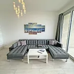 Apartment Gorgeous Oceanfront Promenade *