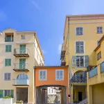 2 Pieces Coeur Vieux Nice Avec Stationnement