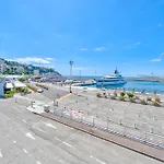 Port De Nice, Charmant Studio