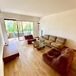 Apartment Grand 3P Pieces Au Calme Dans Residence Avec Piscine, Restaurant, Tennis, Climatisation