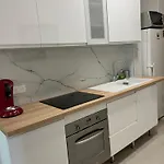 Long Nearby Mariottes H Town Apartment *