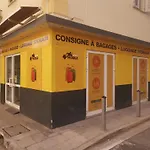 The Nice - 3 Rooms, 3Air Cond, 3Tv, 3Fans, 2 Wc, Wifi Everywhere 5Min Aeroport, Train, Beach, 1Min Tram, 15 Min Centre, Port, Parking Possible