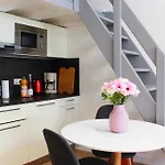 Apartment Lofty - Massena Sq - 5 Min Walk *