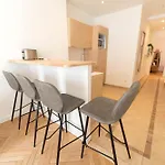 Charmant 3 Pieces Situe Au Centre Ville De Nice