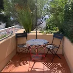 D Avec Clim Terrasse Et Petit Dejeuner Hauteurs De Homestay *