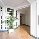 Cosy And Hyper Central Jean Medecin