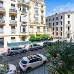 Cosy And Hyper Central Jean Medecin