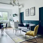 Apartment Luxueux Appartement, Carre D'or, Square Mozart Nice