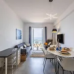 Apartment Days Promenade *