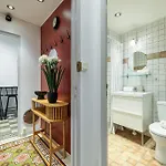 2 Bdr With Independent - Old Town Apartment