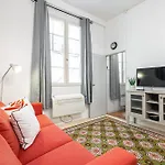 2 Bdr With Independent - Old Town