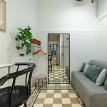 2 Bdr With Independent - Old Town