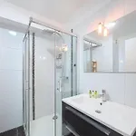 Nestor&jeeves - Kallista - - Balcony Apartment