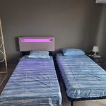 F3 ,Appartement Climatise Neuf, Magnifique Vue Sur Mer Et Aeroport, Proche Tram Et Gare Sncf 1 Min,Aeroport 3 Minutes, 3 Rooms, New Ac Apartment, Magnificent Sea And Airport Views, Close To Tram And Sncf Train Station 1 Min, Airport 3 Min