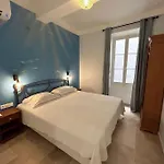 Rossetti Rosa Vieux Nice 2 Bed