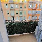 Apartment 600m Port, Tramway, Clim, Wifi Nice