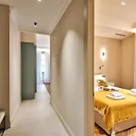 9 Alberti Centre Aparthotel