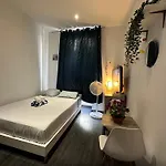 Delight 1st Door * Nice