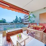 Apartment Superbe 2 Pieces Clim Et Parking *