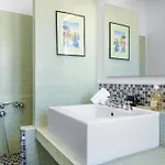 Sunlight - Capitaine 54 - 1 Bedroom, Stunning With Balcony And Port View * Nice