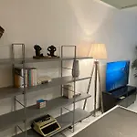 Grand Studio Tres Bien Situe!