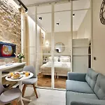 Aparthotel 9 Alberti Centre 4*