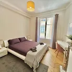 Apartment 3p En Centre Ville, Spacieux Et Calme