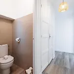 Large 2 Bdr & Garage * Nice