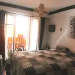 Homestay - In The Owner's Nice