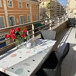 Le Grand Palais De La Mediterranee Beach Access Apartments - Top Choice In Nice