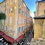 Au Coeur Du Vieux - Vue Et Clocher Apartment