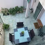 La Campagne En Ville Piscine, Jardins Et 2 Chambres Tout Confort