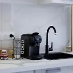 Elegant Studio Avec Terrasse Proche Mer Tramway