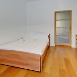 Apartment Myrazur Carre D'or Nice