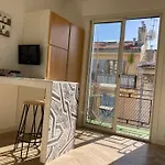 Charmant Et Petit Lumineux Studio