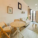 Potiers - parking, Wifi, 2pers