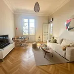 Exceptionnel Belle Epoque Avec Grande Terrasse Plein Sud Apartment
