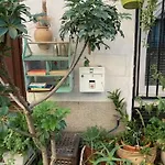 Un Jardin En Apartment *
