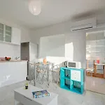 Fabrina - Happy Apartment Nice
