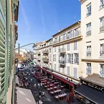 37 Massena Lot 2 - Superbe 3 Pieces - Zone Pietonne - A-C