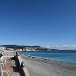 Le Village - Cosy Flat 5 Min Walk Away From Sea