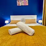 Apartment Le Village - Cosy Flat 5 Min Walk Away From Sea