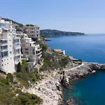 06A1 - Just Like On A Boat Sailing On The Sea