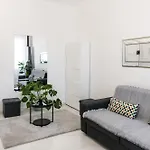 Apartment Stylish Modern Near Train Station Nice