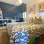 2 A 15 Mn De La Apartment *