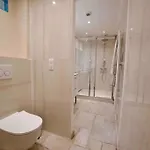 Apartment Piscine Jacuzzi Privee Chauffee, Terrasse Et Garage A